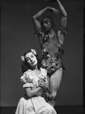 Тамара Туманова в балете «Призрак розы», 1940 год