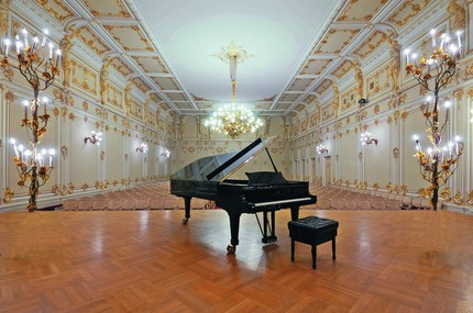 Малый зал Санкт-Петербургской филармонии / Small Hall of Saint Petersburg Philharmonia