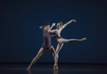 Риочи Хирано и Марианела Нуньес в балете «Вискера»
